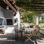 Aris Corfu Villa *