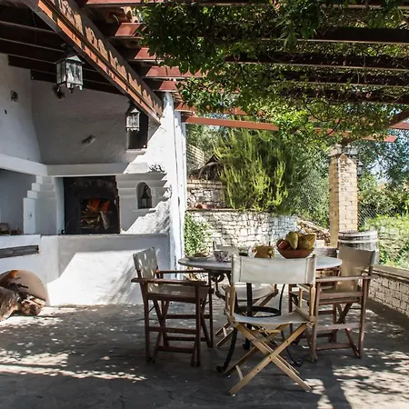 Aris Corfu Villa *